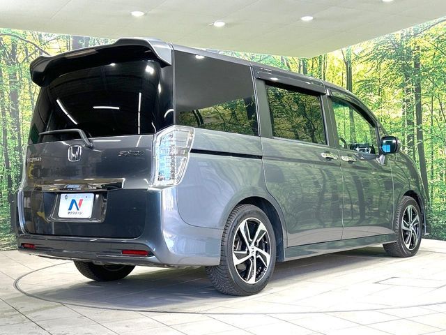 HONDA STEPWAGON SPADA 2013 Image 31