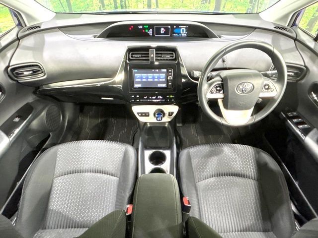 TOYOTA PRIUS 2018 Image 31