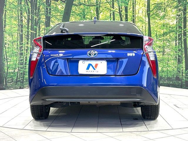 TOYOTA PRIUS 2018 Image 31