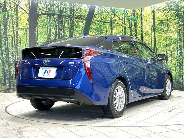 TOYOTA PRIUS 2018 Image 31