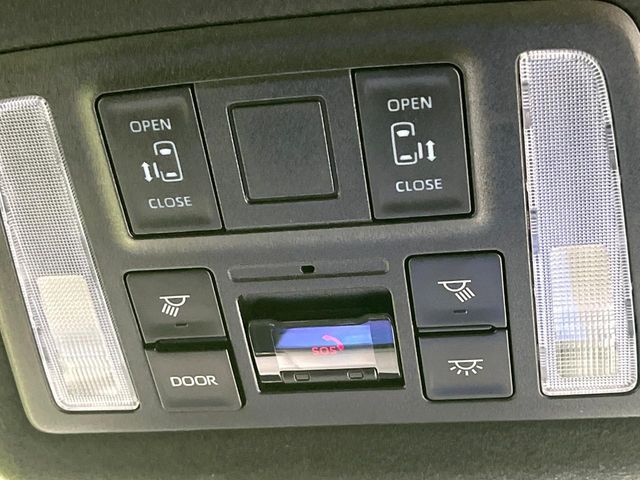 TOYOTA VOXY 2023 Image 31