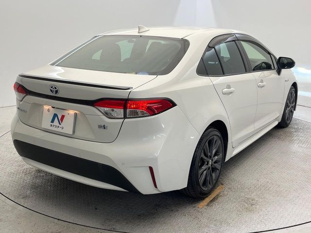 TOYOTA COROLLA SEDAN HYBRID 2019 Image 31