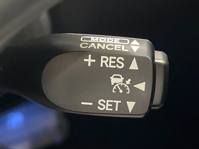 TOYOTA HARRIER HYBRID 2015 Image 31