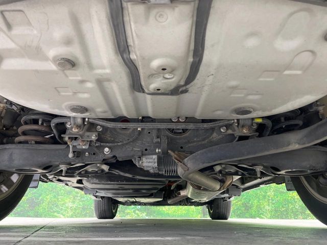 TOYOTA HARRIER HYBRID 2015 Image 31