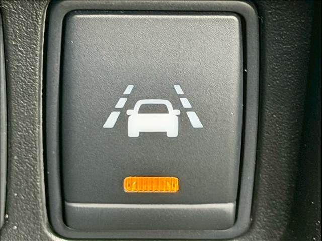 NISSAN JUKE 2017 Image 31