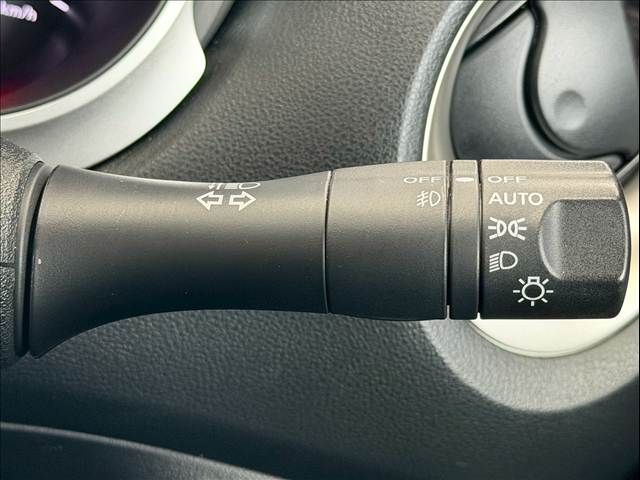 NISSAN JUKE 2017 Image 31