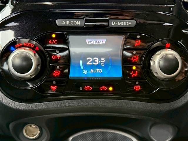 NISSAN JUKE 2017 Image 31