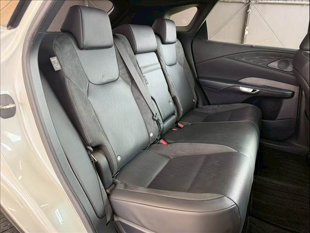 TOYOTA LEXUS RX350H 2023 Image 31