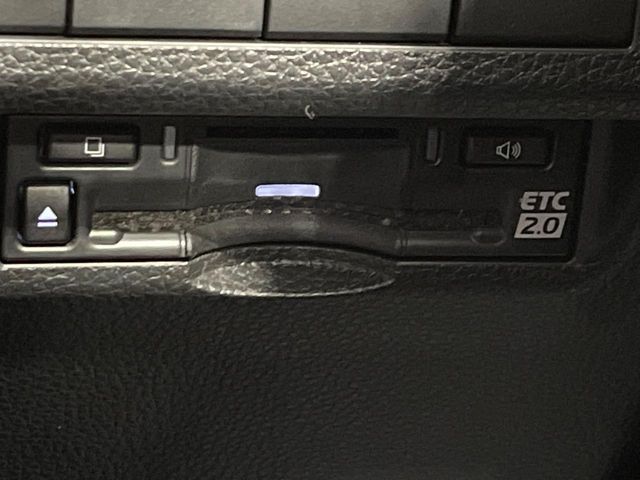 TOYOTA RAV4 HYBRID 4WD 2023 Image 31