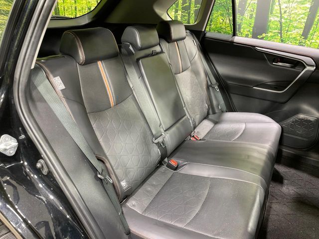 TOYOTA RAV4 HYBRID 4WD 2023 Image 31