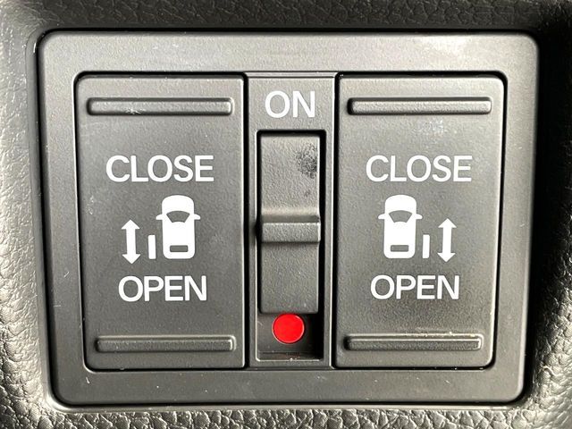 HONDA N BOX CUSTOM 2019 Image 31