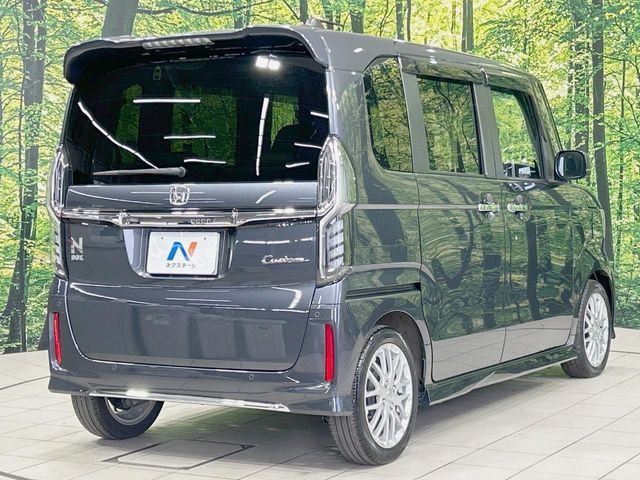 HONDA N BOX CUSTOM 2022 Image 31