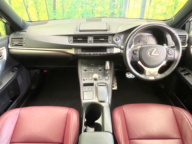 TOYOTA LEXUS CT200H 2015 Image 31