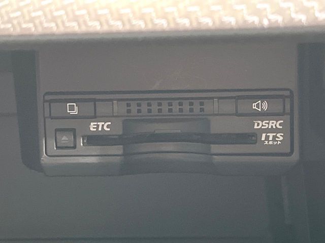 TOYOTA LEXUS CT200H 2015 Image 31