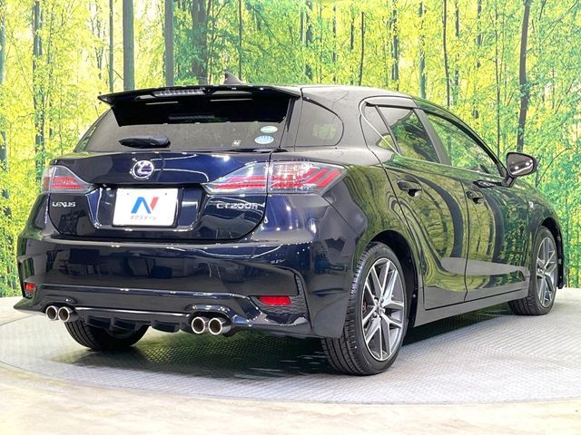 TOYOTA LEXUS CT200H 2015 Image 31