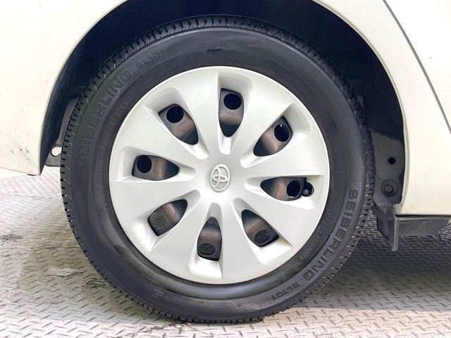 TOYOTA AQUA 2013 Image 31