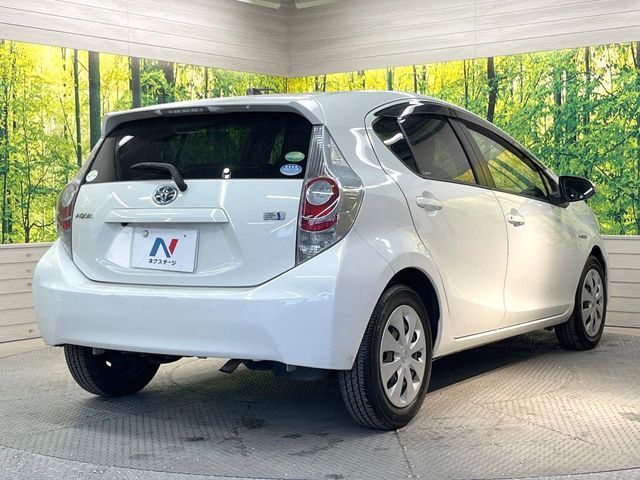 TOYOTA AQUA 2013 Image 31