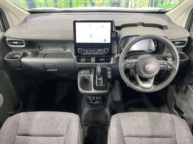 TOYOTA SIENTA HYBRID 2025 Image 31