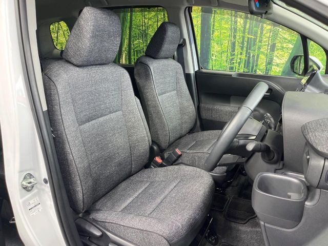 TOYOTA SIENTA HYBRID 2025 Image 31