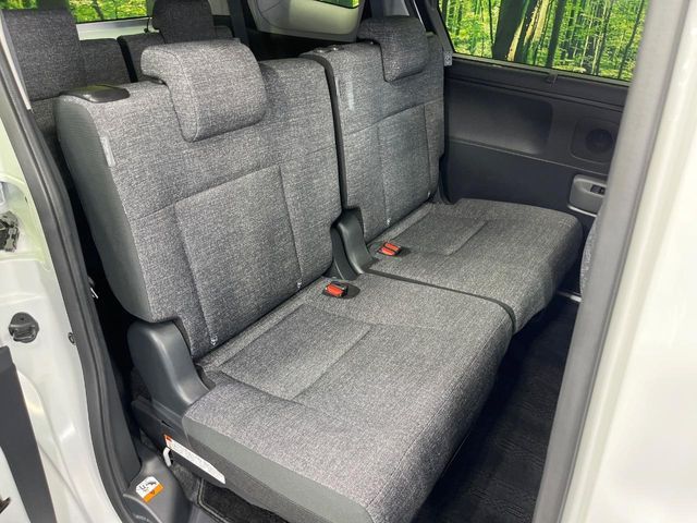 TOYOTA SIENTA HYBRID 2025 Image 31