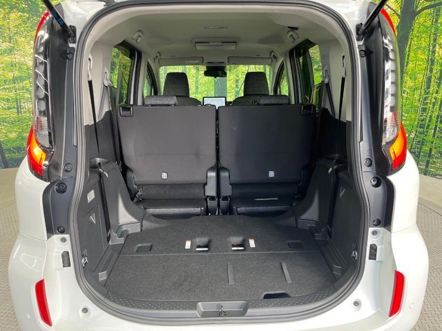 TOYOTA SIENTA HYBRID 2025 Image 31