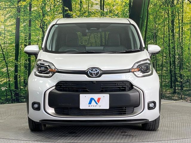 TOYOTA SIENTA HYBRID 2025 Image 31