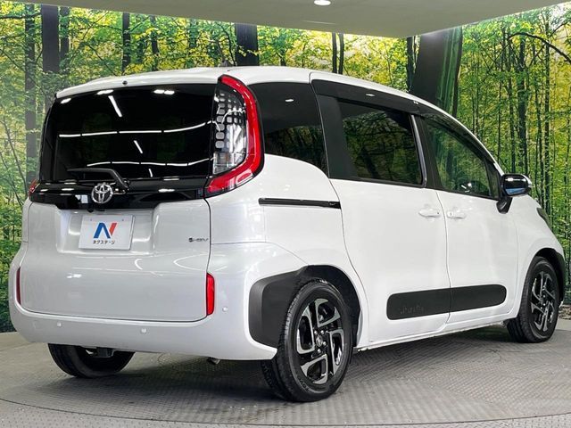 TOYOTA SIENTA HYBRID 2025 Image 31