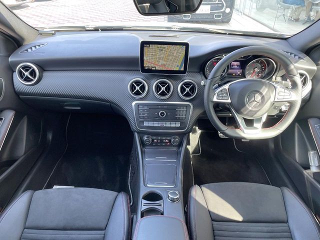 MERCEDES BENZ A CLAS 2016 Image 31