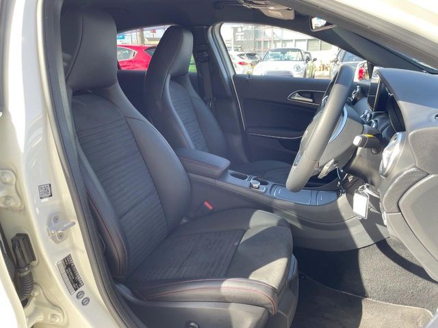 MERCEDES BENZ A CLAS 2016 Image 31