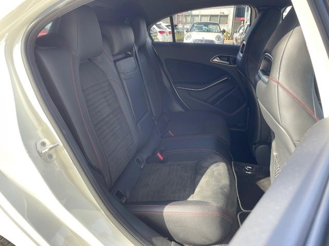 MERCEDES BENZ A CLAS 2016 Image 31