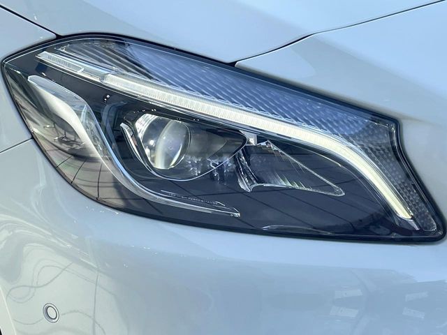MERCEDES BENZ A CLAS 2016 Image 31