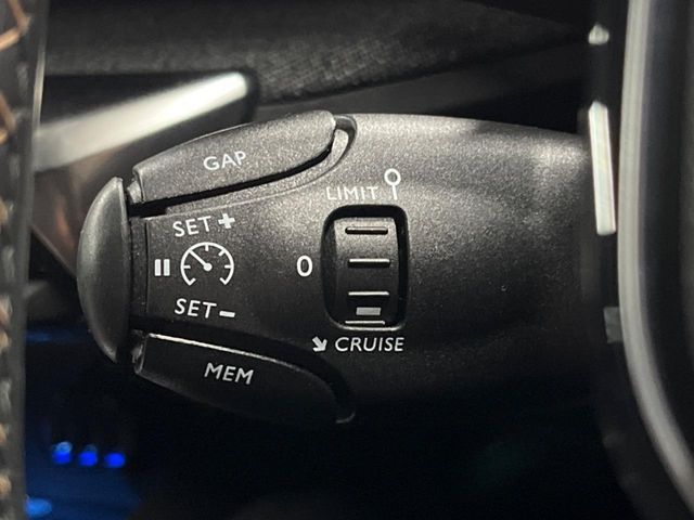 PEUGEOT 3008 2018 Image 31