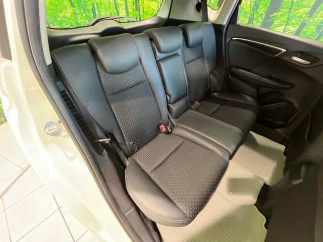 HONDA FIT HYBRID 2013 Image 31