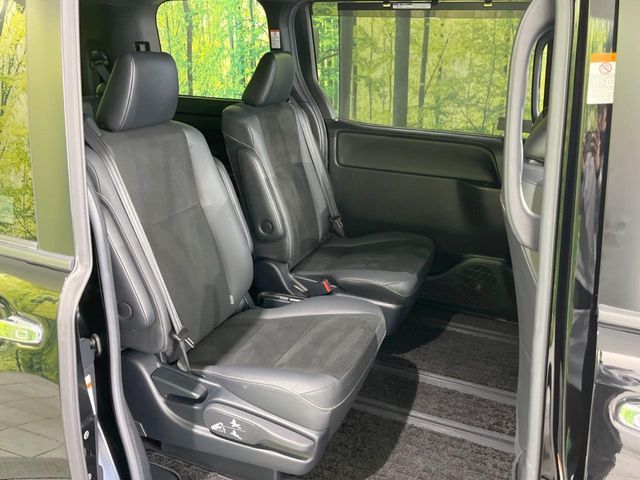 TOYOTA NOAH 2019 Image 31