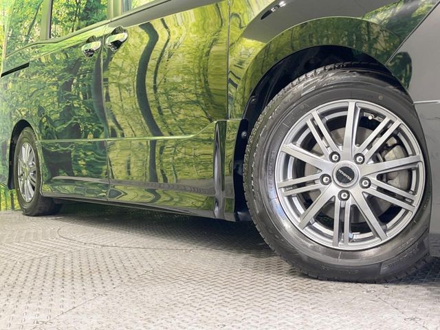 TOYOTA NOAH 2019 Image 31