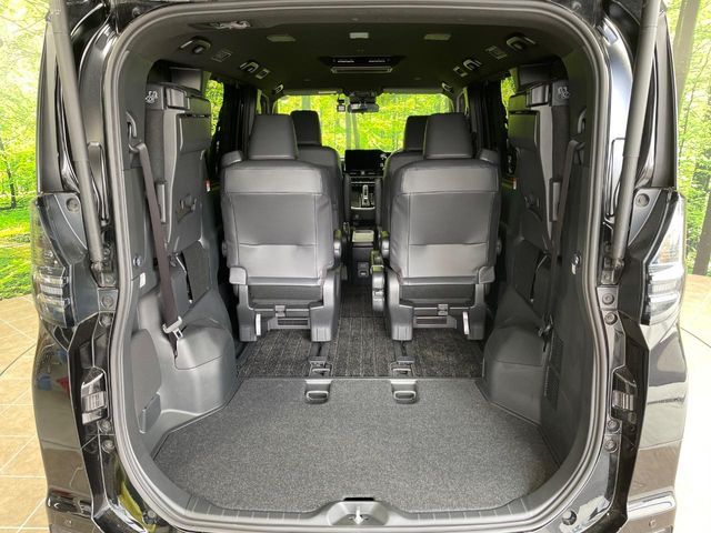 TOYOTA VOXY HYBRID 2024 Image 31