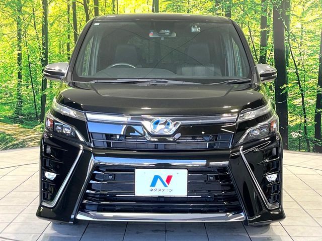 TOYOTA VOXY HYBRID 2019 Image 31