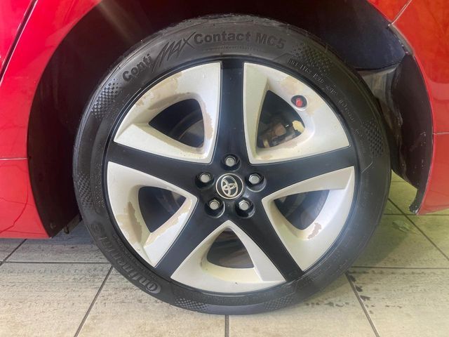 TOYOTA PRIUS 2016 Image 31