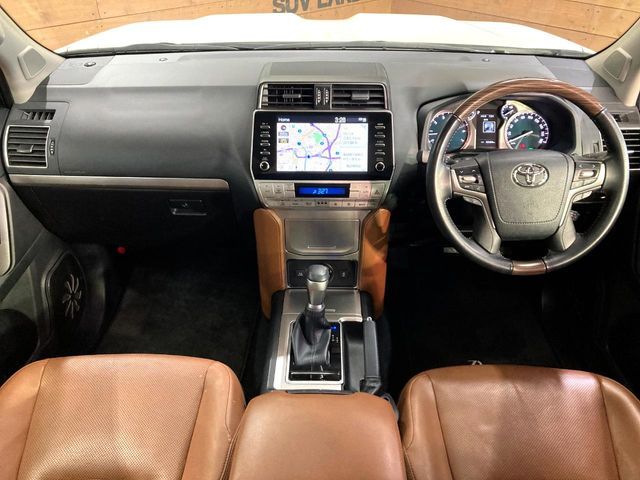 TOYOTA LANDCRUISER PRADO 2022 Image 31