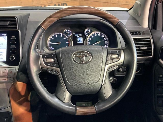 TOYOTA LANDCRUISER PRADO 2022 Image 31