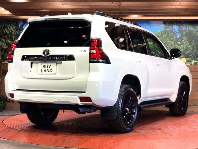 TOYOTA LANDCRUISER PRADO 2022 Image 31