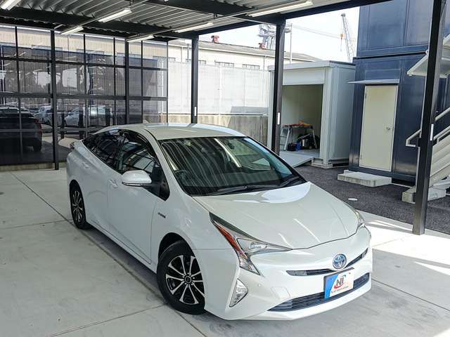 TOYOTA PRIUS 2018 Image 31