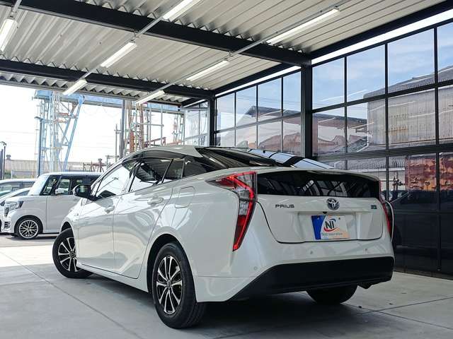 TOYOTA PRIUS 2018 Image 31