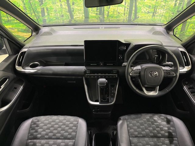 TOYOTA VOXY 2023 Image 31