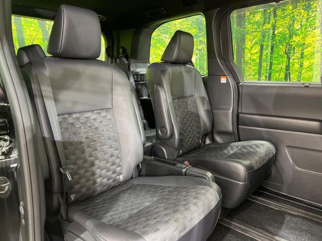 TOYOTA VOXY 2023 Image 31