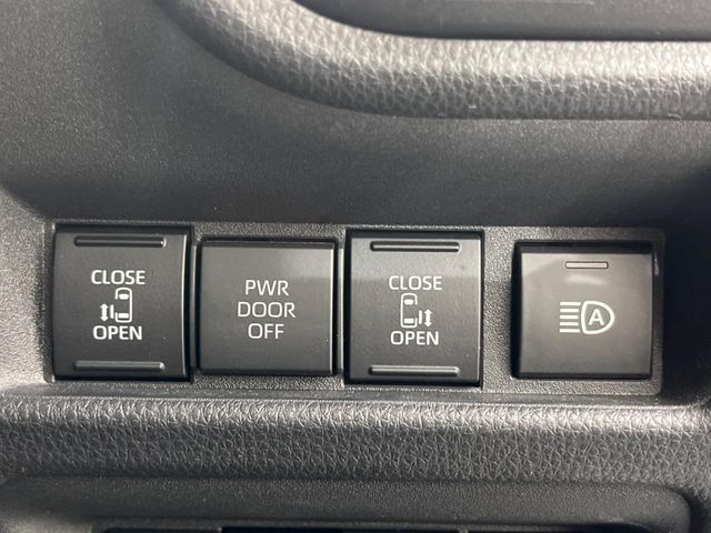 TOYOTA SIENTA HYBRID 2023 Image 31