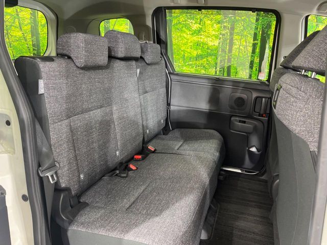 TOYOTA SIENTA HYBRID 2023 Image 31