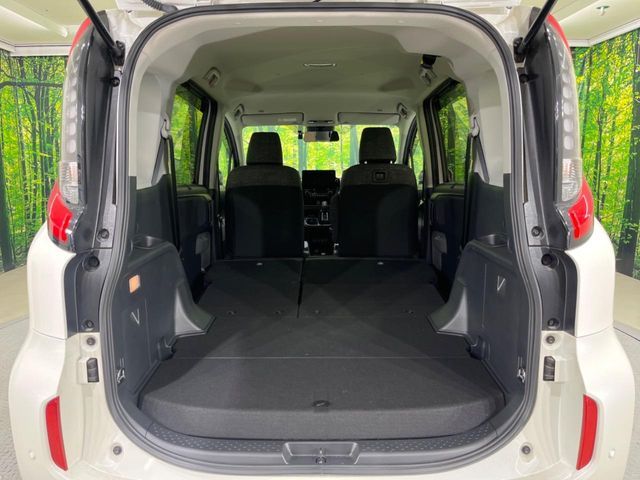 TOYOTA SIENTA HYBRID 2023 Image 31