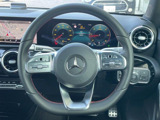 MERCEDES BENZ A CLAS 2019 Image 31