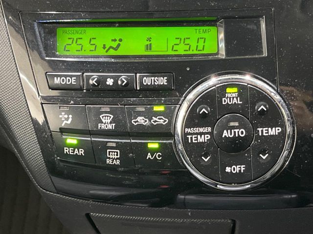 TOYOTA ESTIMA 2013 Image 31